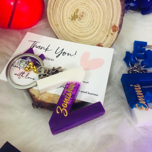 Handcrafted resin name keychain with custom text – SanaArts