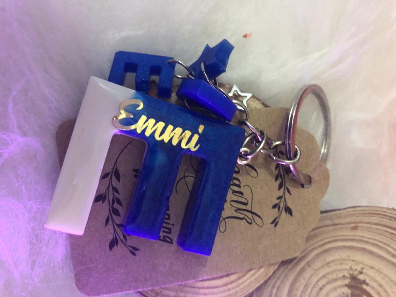 Custom Gifts in Pakistan – Handcrafted Resin Name Keychain (PKR 550) - Image 3