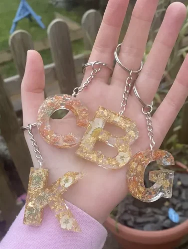 custom-resin-letter-keyring-7040